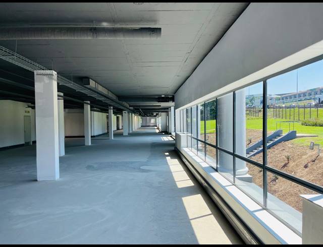 2,200M² OFFICE TO LET IN VORNA VALLEY